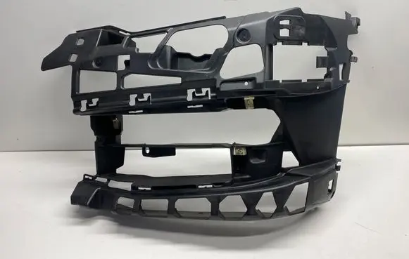 BMW 5 G30 G31 Front bumper mounting bracket 51117385345