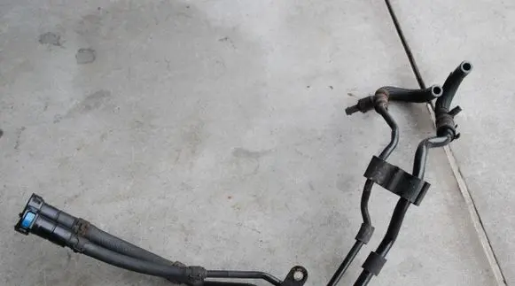 Mini Cooper Countryman R60 Fuel line/pipe/hose 111KM