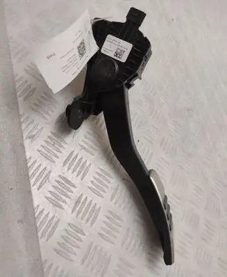 Ford Mustang VI Accelerator throttle pedal CR339F836AB