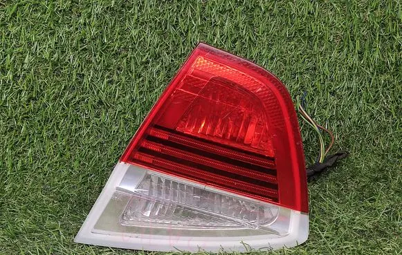 BMW 3 E90 E91 Tailgate rear/tail lights 6937460