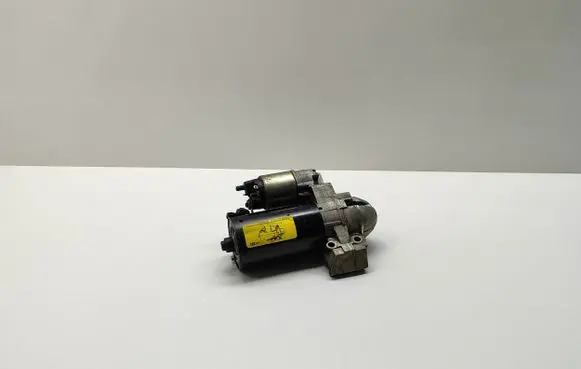 BMW 5 F10 F11 Starter motor 8506657 12418506657 1241850665701