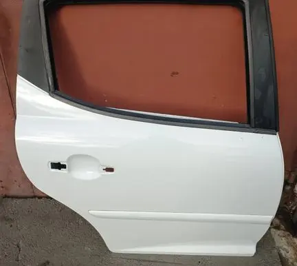 Rear door