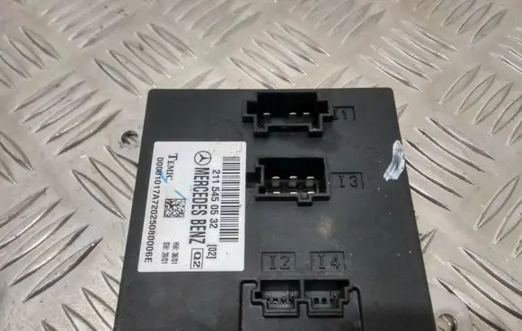 Mercedes-Benz E W211 Door control unit/module 2115450532