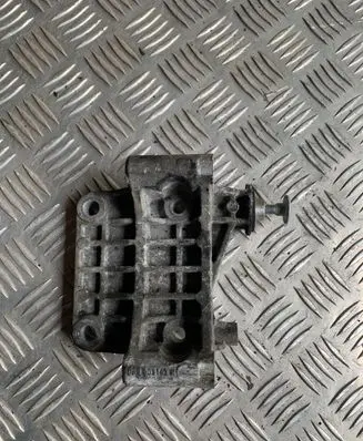 Generator/alternator bracket