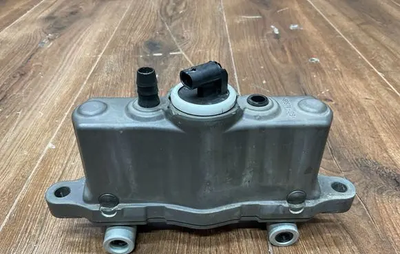 Mercedes-Benz E W213 Bonnet Pedestrian Airbag Actuator A2129066201