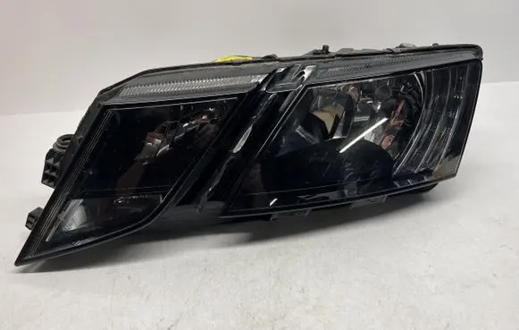 Skoda Octavia Mk1 (1U) Headlight/headlamp 5E1941015C