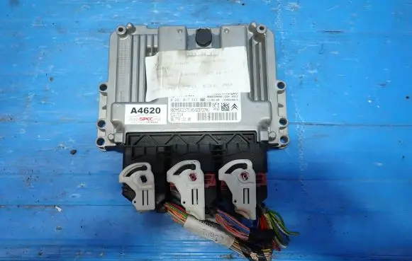 Peugeot 207 Engine control unit/module 9677013180 0281017333 9666729580