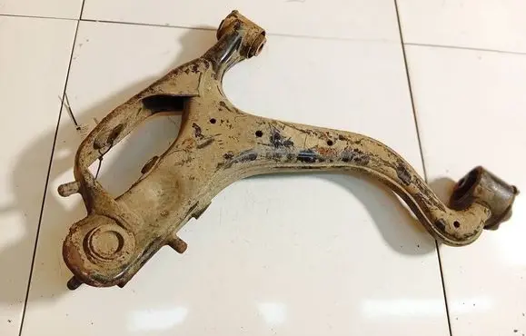 Land Rover Discovery 3 - LR3 Rear upper control arm/wishbone 