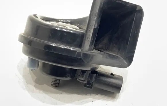 Audi A4 S4 B9 Horn signal 8W0951221