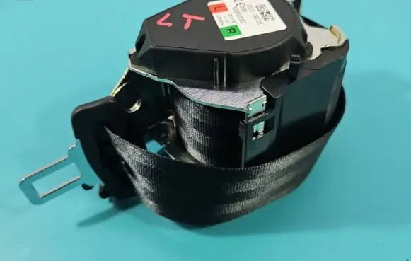 Volvo V90 Cross Country Rear seatbelt 630953700C IMPRK1402420