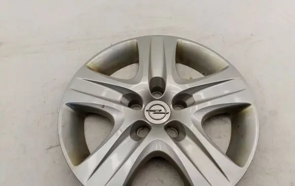 Opel Vectra C R16 wheel hub/cap/trim 13282335