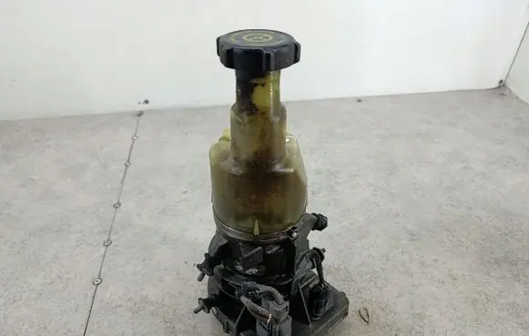 Ford Mondeo MK IV Power steering pump 3K514C6S4B