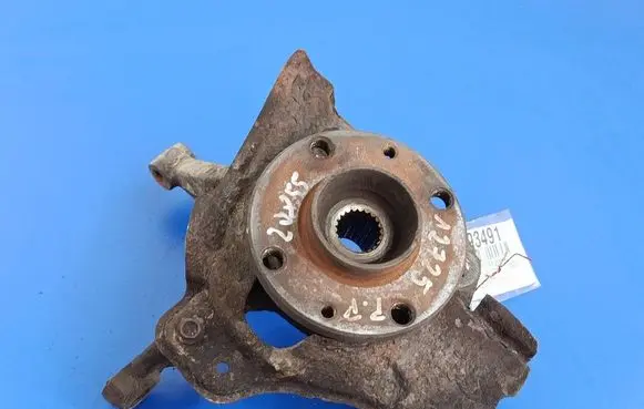 Fiat Punto (188) Front wheel hub spindle knuckle