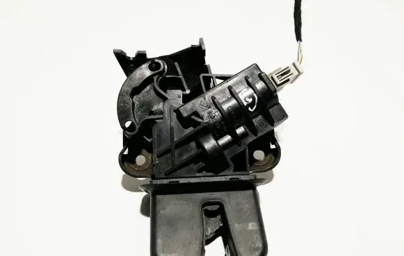 Tailgate/trunk/boot lock/catch/latch