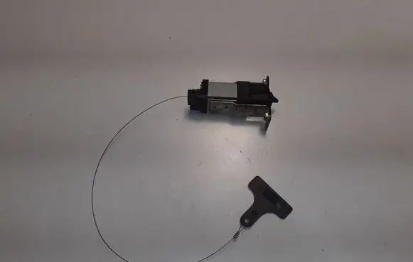 KIA Sorento Fuel cap flap release cable 957202J000
