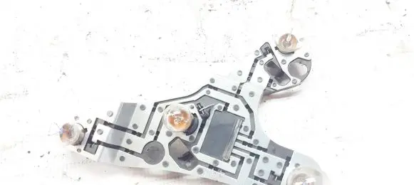 Toyota Avensis T250 Tail light bulb cover holder 89028783