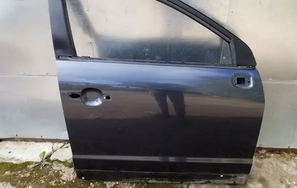 Opel Antara Front door