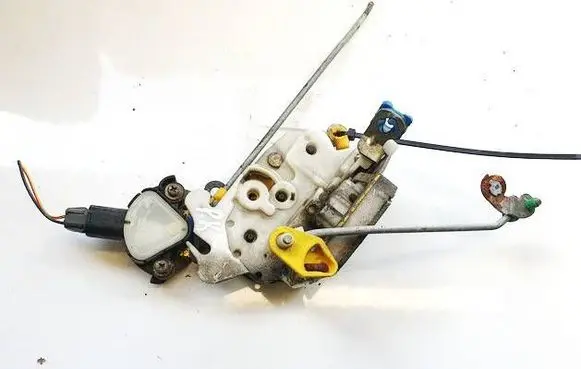 Nissan Serena Front door lock