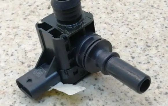 Opel Corsa F Vacuum valve 0265011041 9824452280