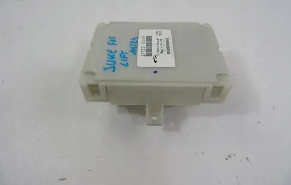 Nissan Juke I F15 Air conditioner control unit module 277601KG0B