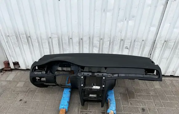 Skoda Superb B6 (3T) Dashboard 3T1857007C AE9 3T19B900041581