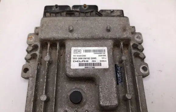 Peugeot 3008 I Engine control unit/module 9666912580 28381996 9806127380