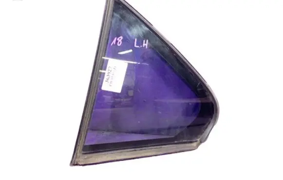Peugeot 607 Front door window glass four-door 