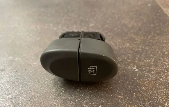 Renault Scenic I Windscreen/window heater switch 432965B