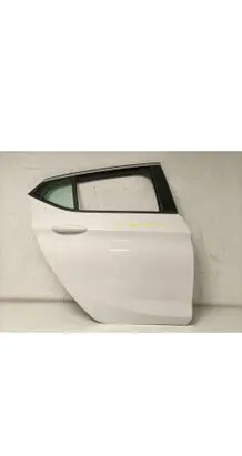 Opel Astra K Rear door 