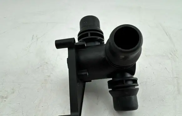 Mercedes-Benz EQC Electric auxiliary coolant/water pump A0005061400