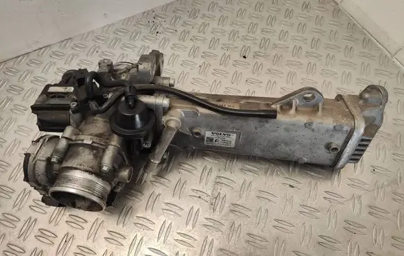 Volvo V60 EGR valve cooler 31422235 1531600473 70304905
