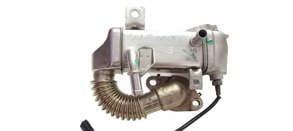 Renault Megane III EGR valve cooler 147350264R