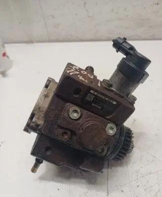 Opel Vivaro Fuel injection high pressure pump 0445010205