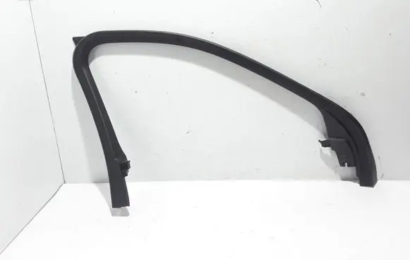 Volvo XC90 Front door trim bar 31393870