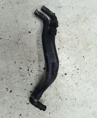Audi Q7 4M Engine coolant pipe/hose