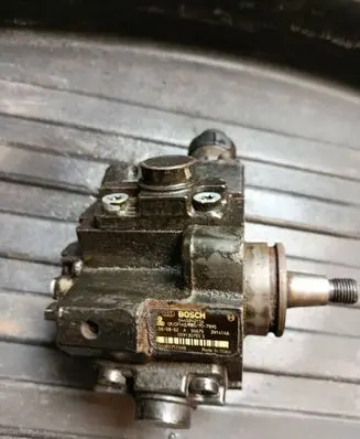 Audi A4 S4 B7 8E 8H Fuel injection high pressure pump 0445010154 3914146 059130755S