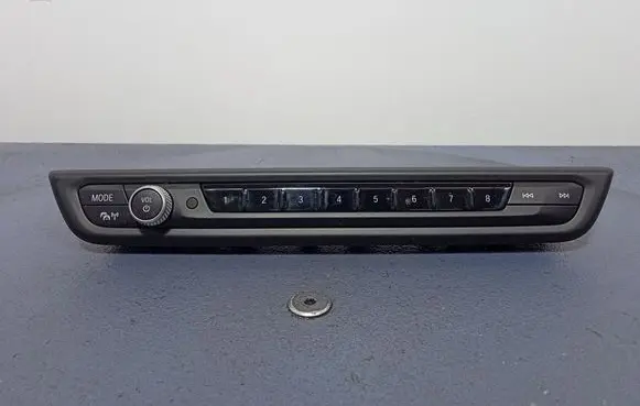 BMW 1 F40 Head unit multimedia control 5A47C50