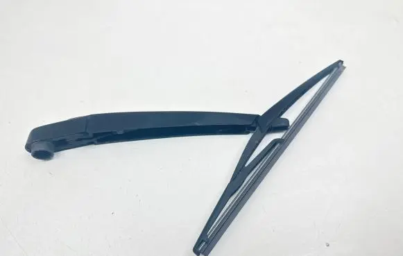 Nissan Qashqai Rear wiper blade arm W000057536