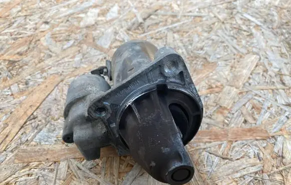 Ford Focus Starter motor 2339305033