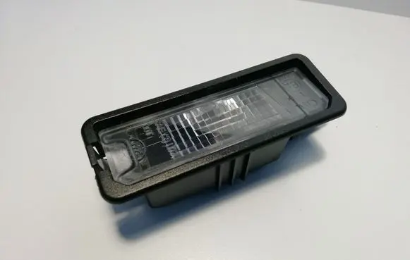 Volkswagen Golf VII Number plate light 1K8943021