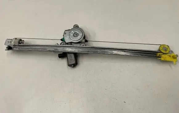 Renault Trafic II (X83) Front door window regulator with motor 37103001