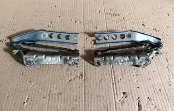 Skoda Fabia Mk2 (5J) Engine bonnet/hood hinges