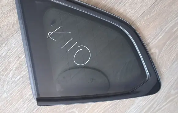 BMW iX1 Rear side window 43R006723