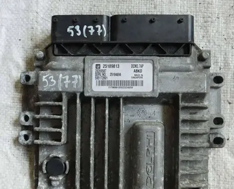Opel Antara Engine control unit/module 25189813 DCM37AP 25184894