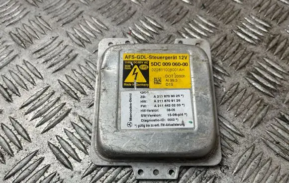 Mercedes-Benz E W211 Headlight ballast module Xenon 5DC00906000 A2118709026 A2114420203