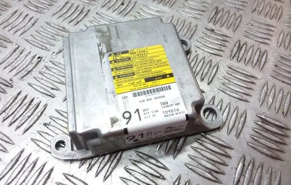 Toyota Corolla Verso AR10 Airbag control unit/module 891700F032