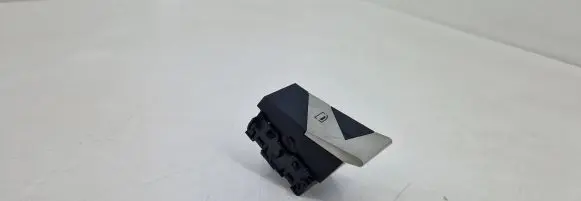 Citroen DS7 Crossback Electric window control switch 9817778177