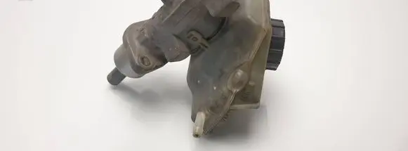 Volkswagen Transporter - Caravelle T4 Master brake cylinder 700611303A