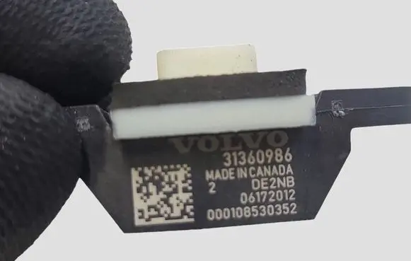 Volvo V40 Airbag deployment crash/impact sensor 31360986 6172012
