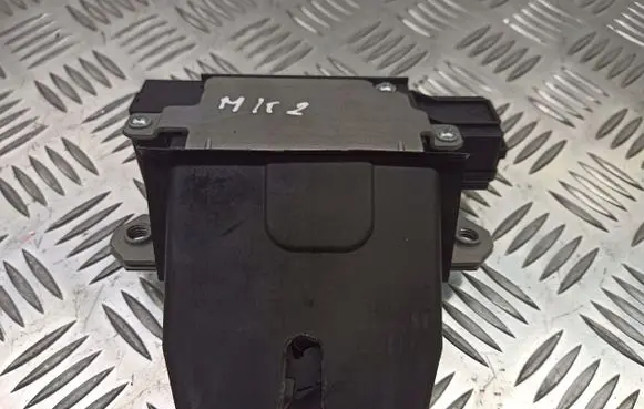 Ford Focus Engine bonnet/hood lock/latch loop/hook 3M51-R442A66-AP